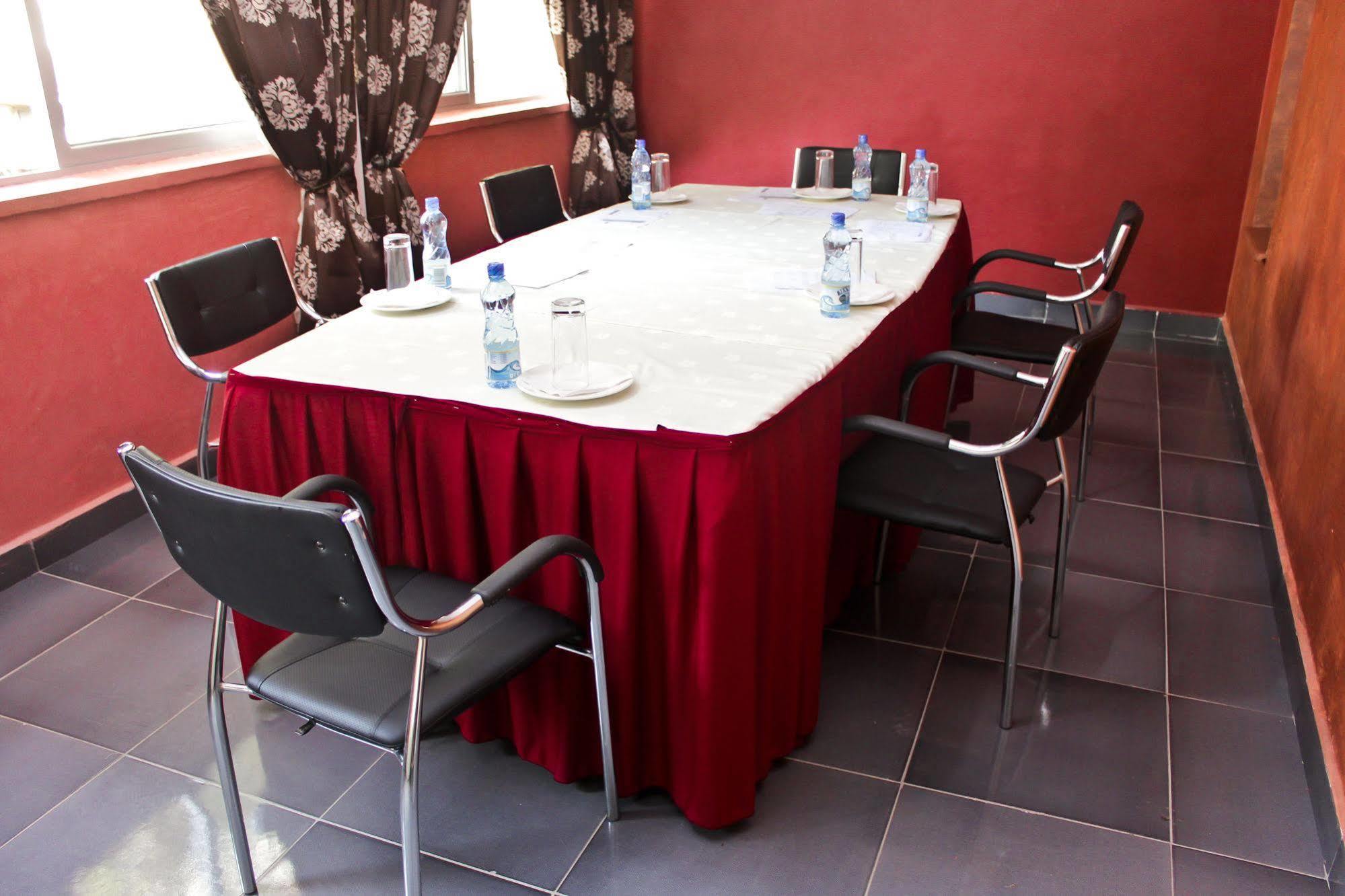 Hadassah Hotel Nairobi Buitenkant foto